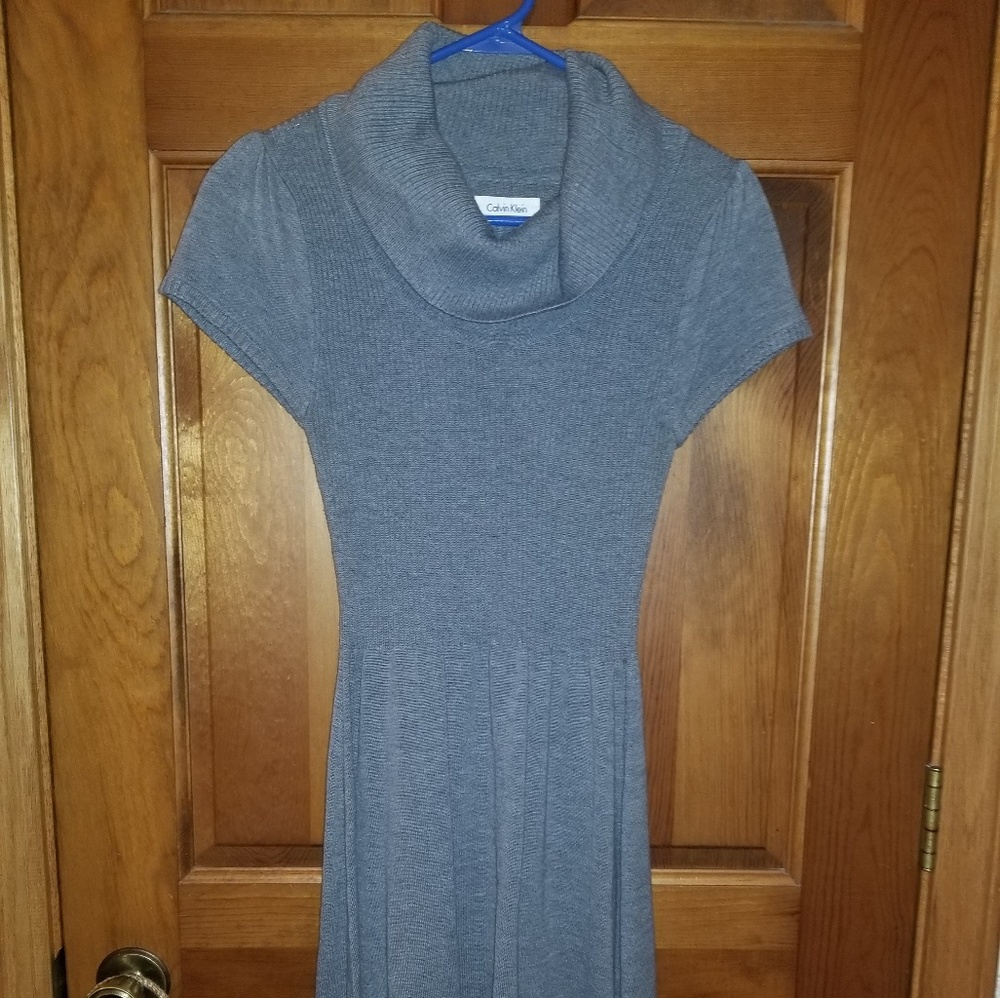 NWOT CALVIN KLEIN WOMEN'S MEDIUM SWEATER DRESS